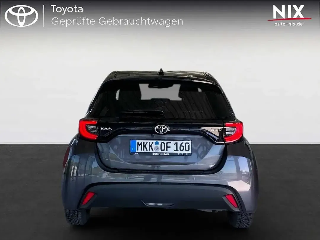 Toyota Yaris - Thumbnail 4