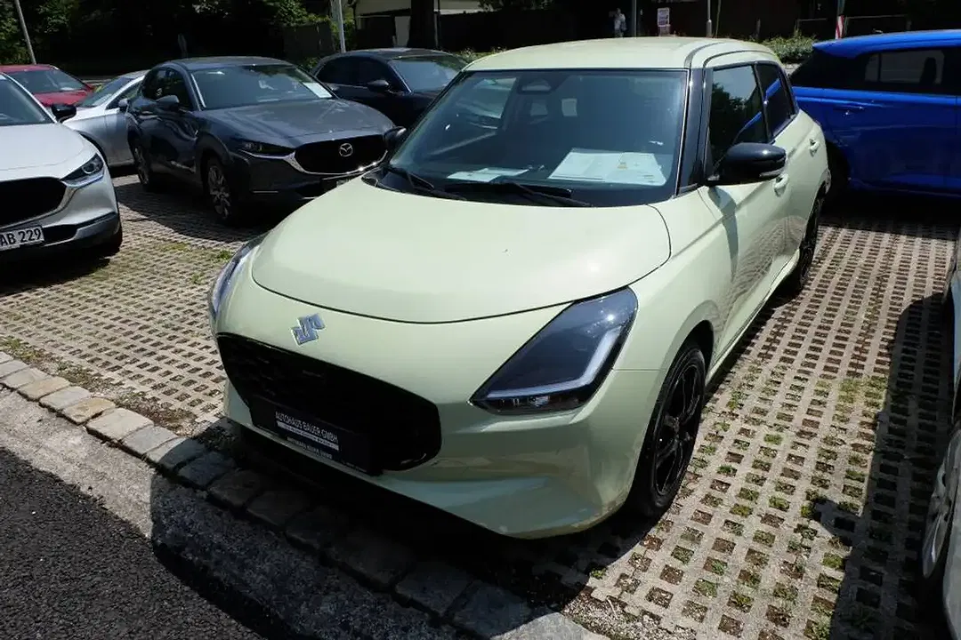 Suzuki Swift - Thumbnail 1