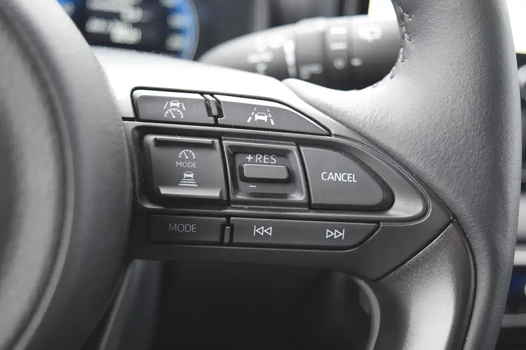 Toyota Yaris - Thumbnail 15