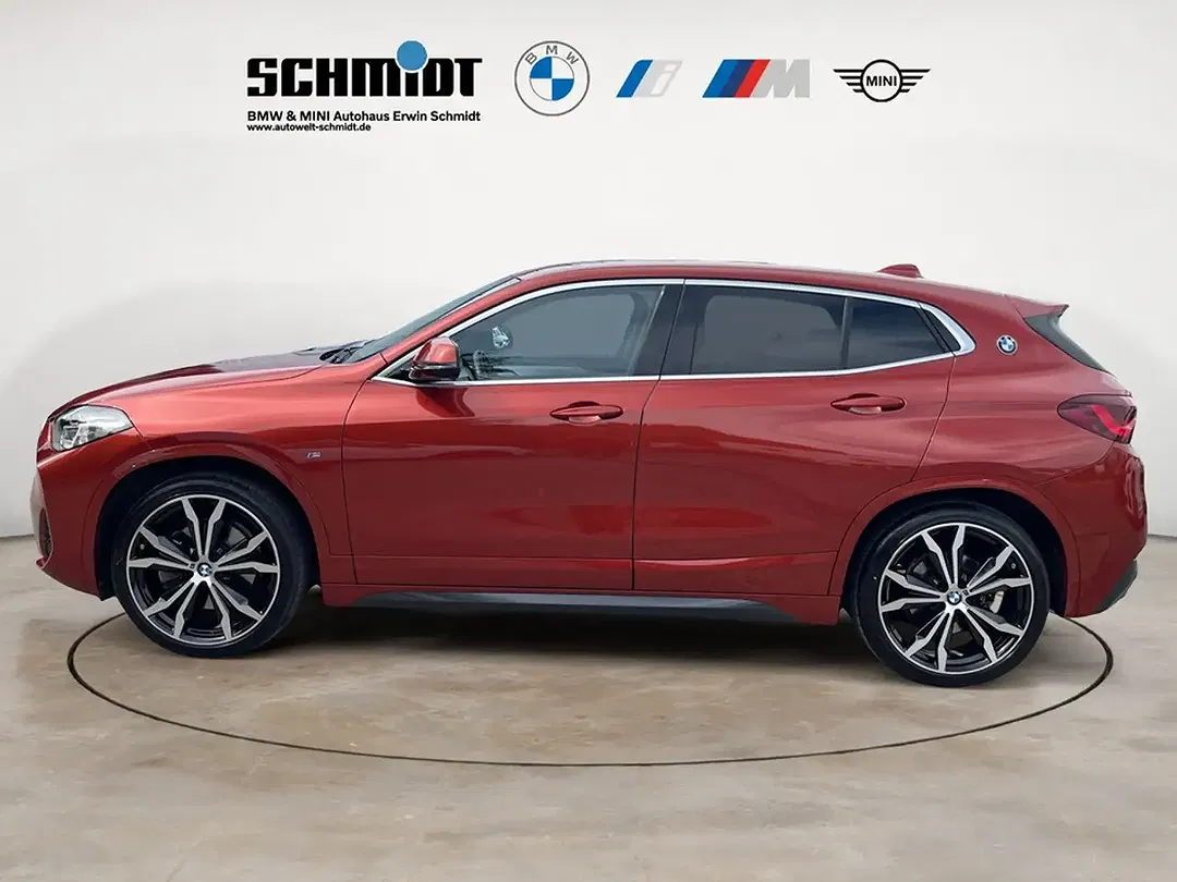 BMW X2 - Thumbnail 3