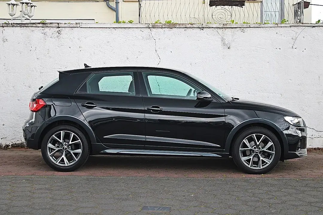 Audi A1 - Thumbnail 3