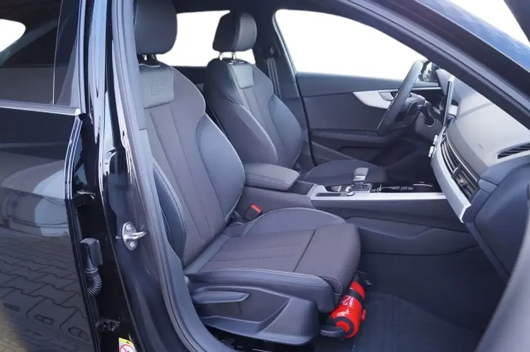 Audi A4 - Thumbnail 13