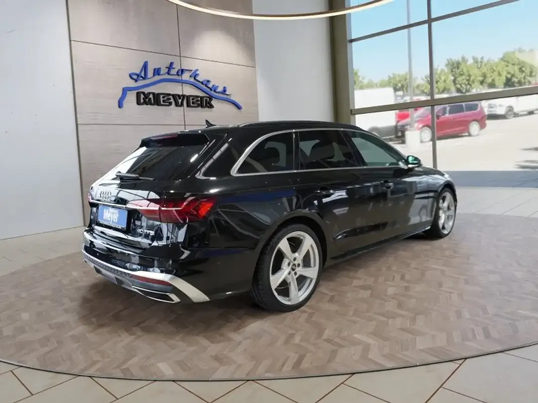 Audi A4 - Thumbnail 5