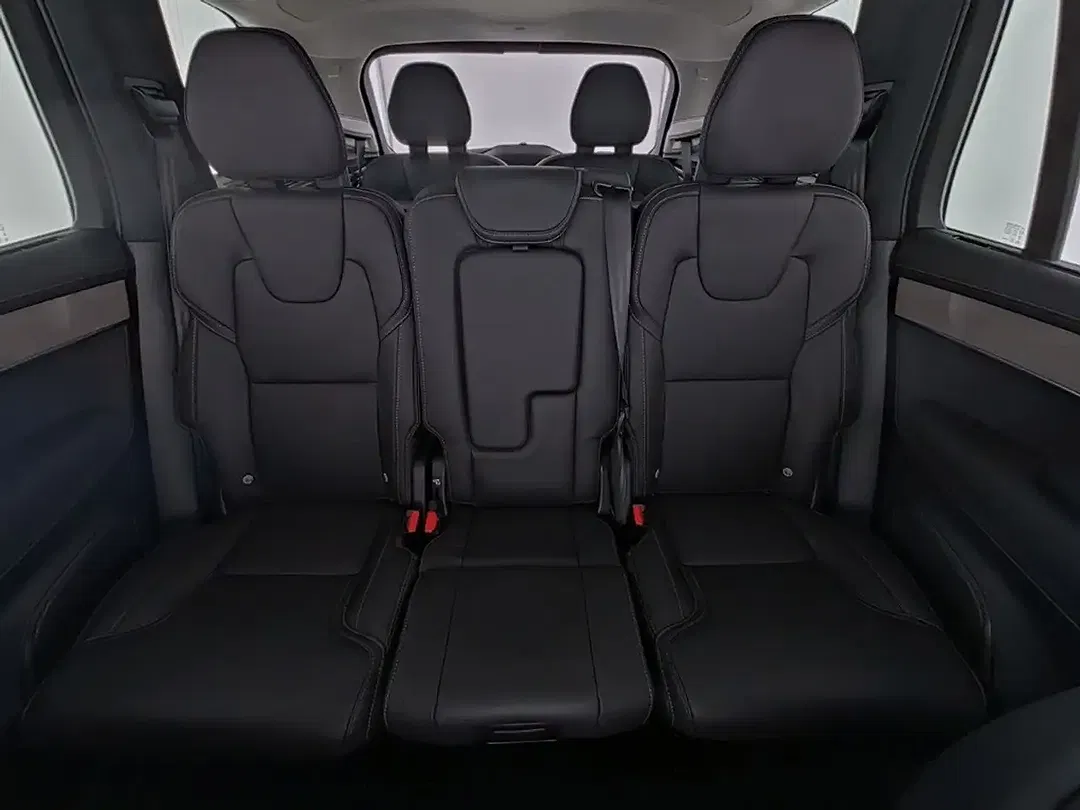 Volvo XC90 - Thumbnail 13