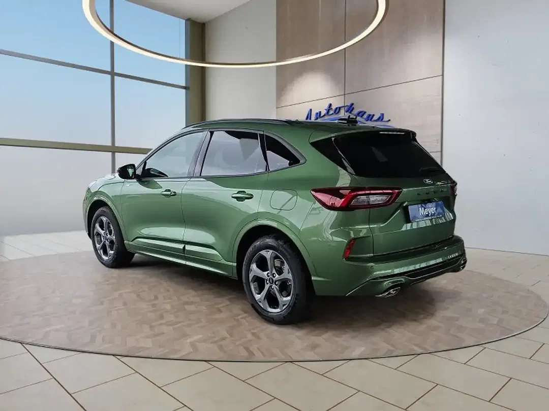 Ford Kuga - Thumbnail 3