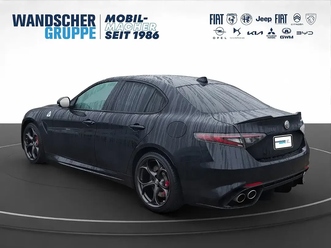 Alfa Romeo Giulia - Thumbnail 3
