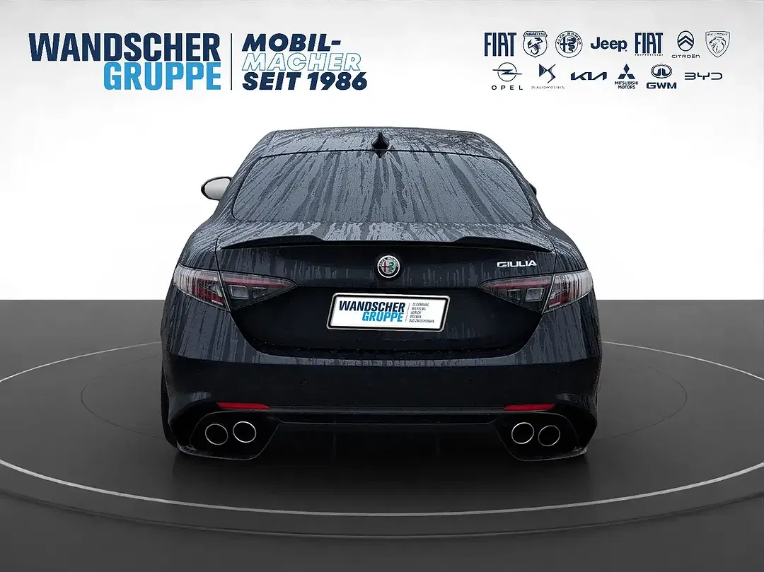 Alfa Romeo Giulia - Thumbnail 4