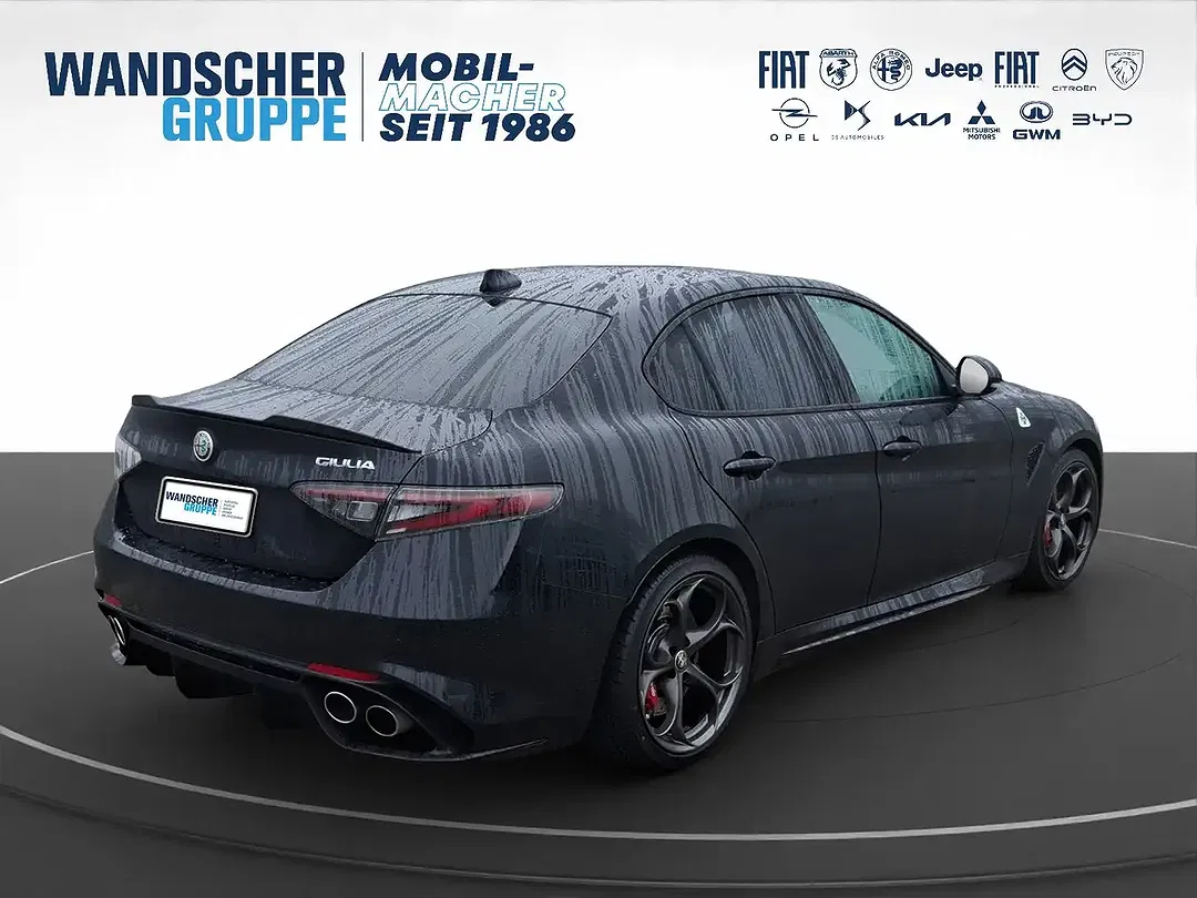 Alfa Romeo Giulia - Thumbnail 5