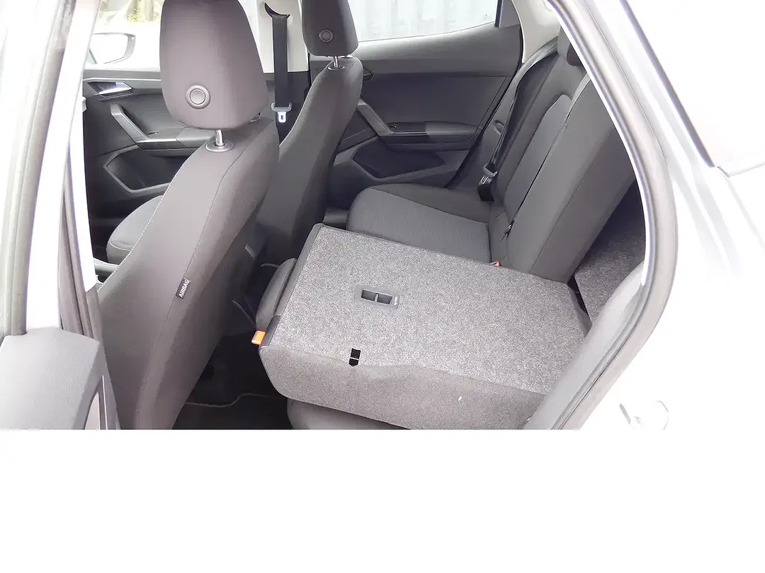 SEAT Ibiza - Thumbnail 13