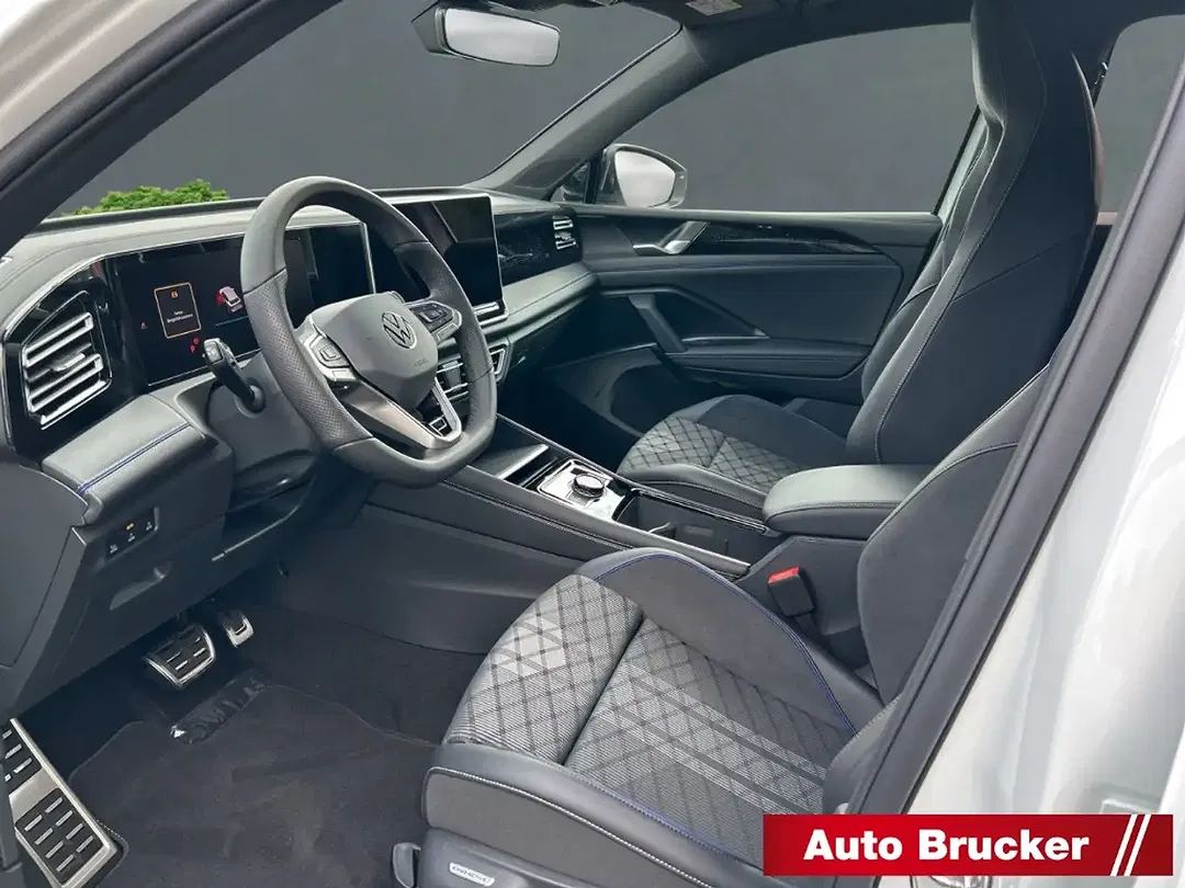 Volkswagen Tiguan - Thumbnail 8