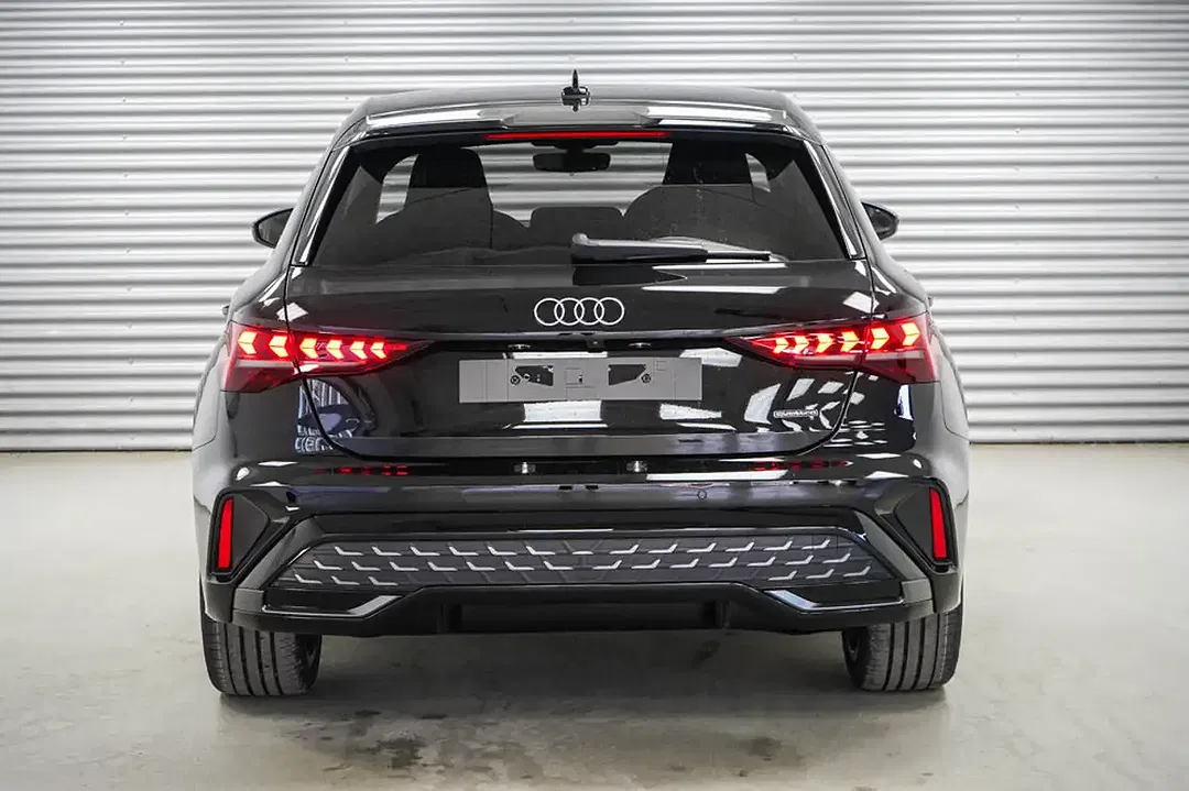 Audi A3 - Thumbnail 3