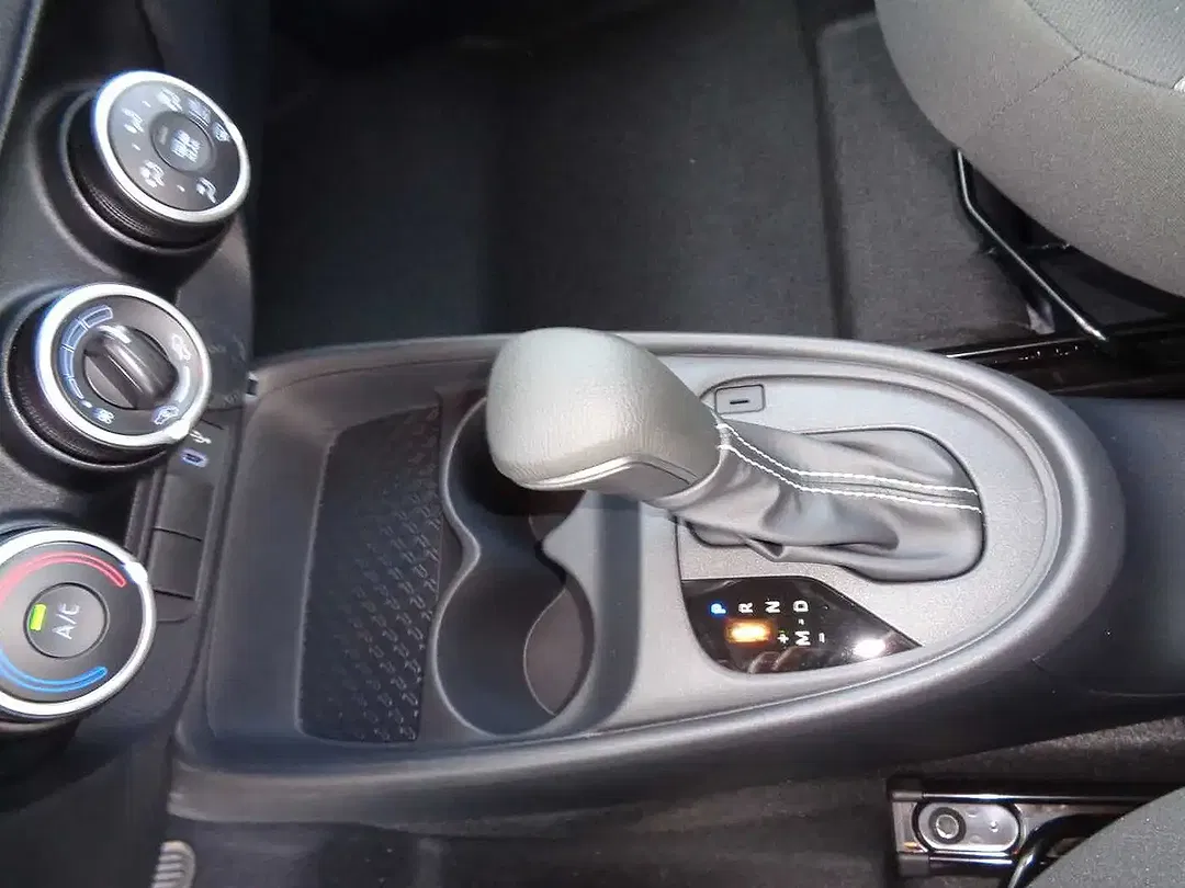 Toyota Aygo - Thumbnail 13
