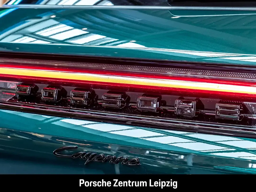 Porsche Cayenne - Thumbnail 13