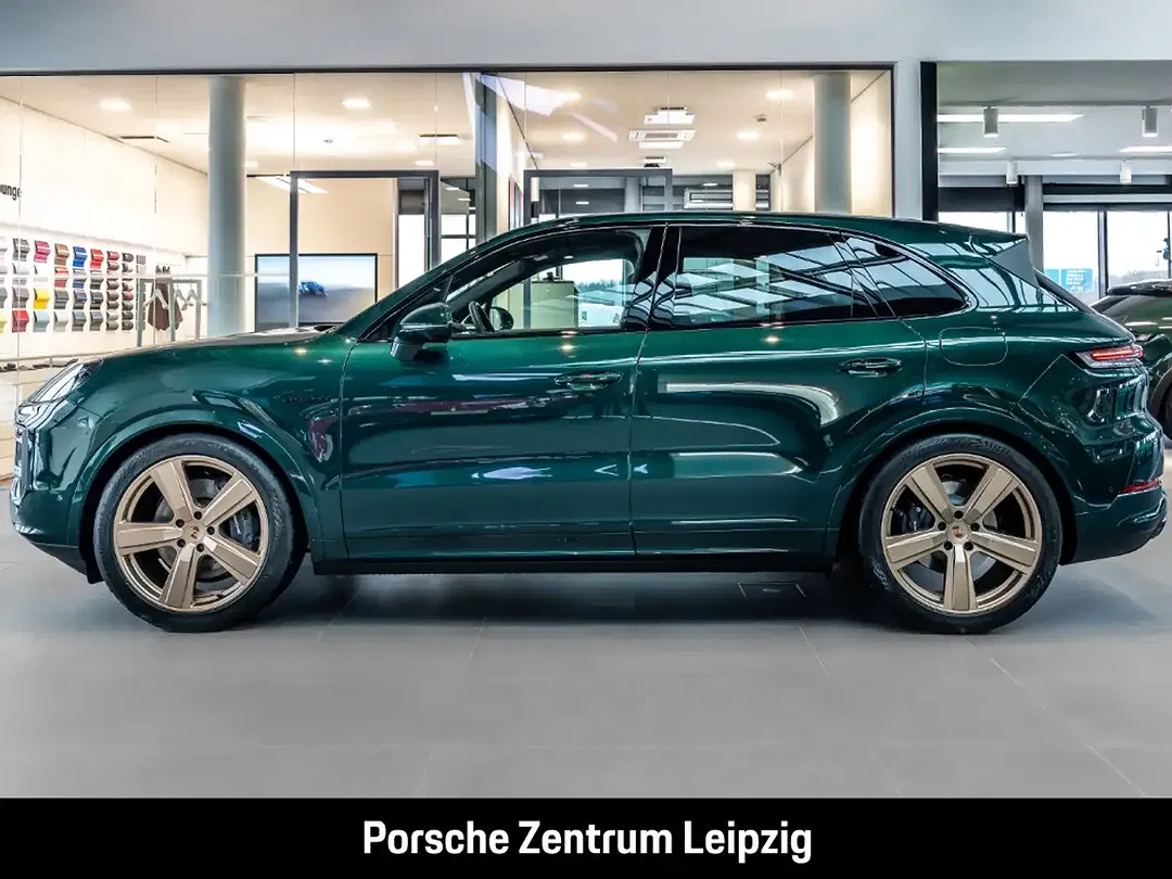 Porsche Cayenne - Thumbnail 2