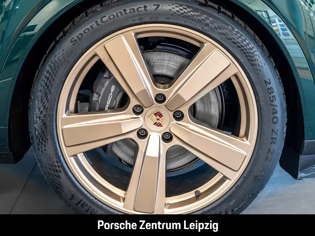 Porsche Cayenne - Thumbnail 9