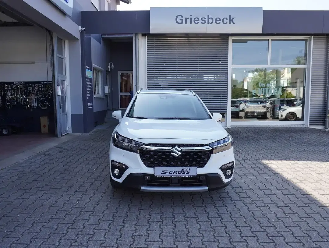 Suzuki S-Cross - Thumbnail 8