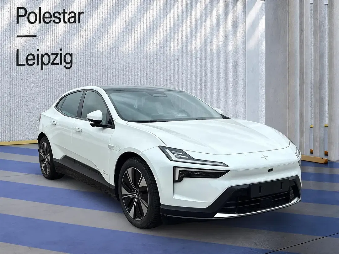 Polestar 4 - Thumbnail 7