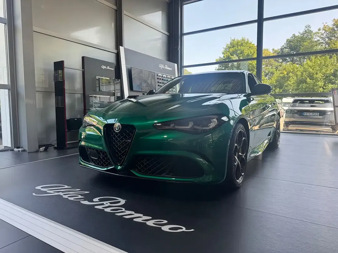 Alfa Romeo Giulia Quadrifoglio - foto 1