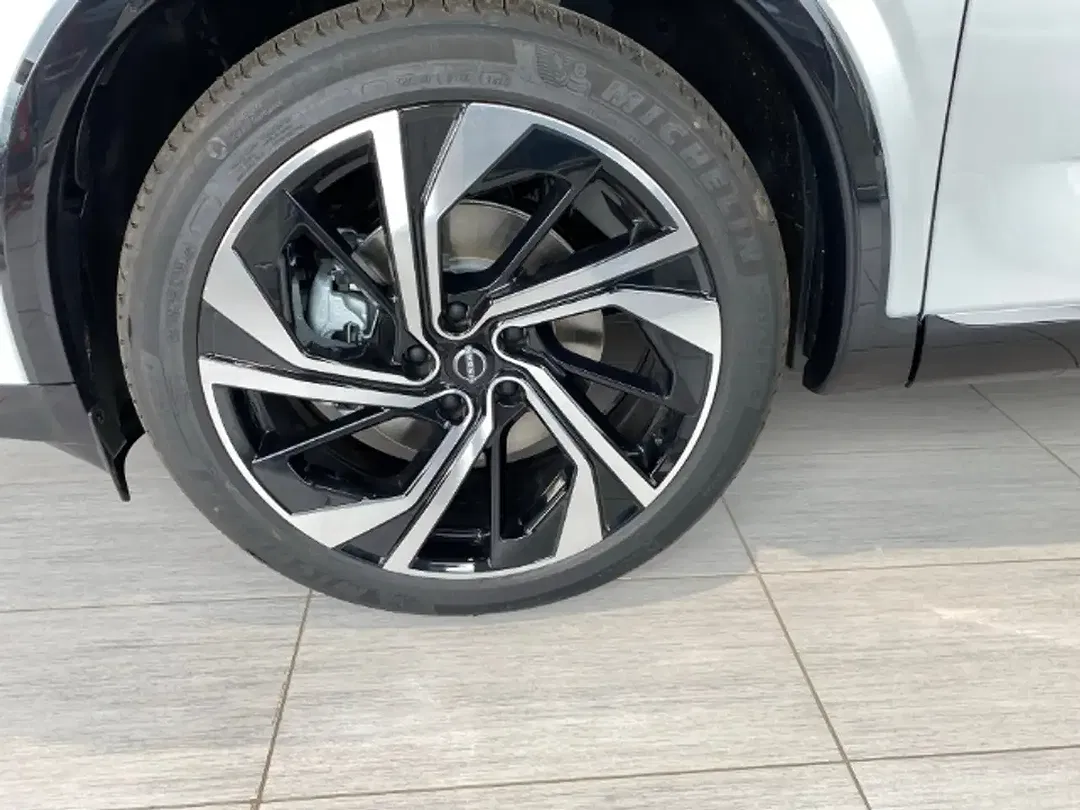 Nissan Qashqai - Thumbnail 5