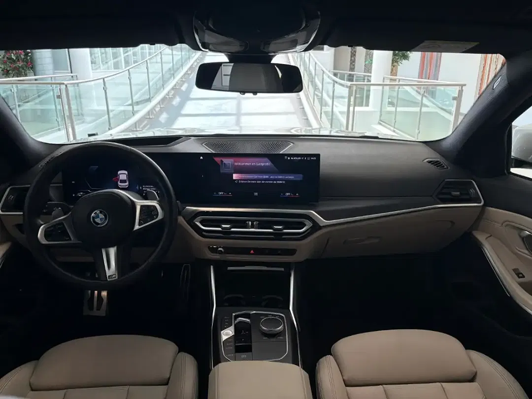 BMW 330 - Thumbnail 7