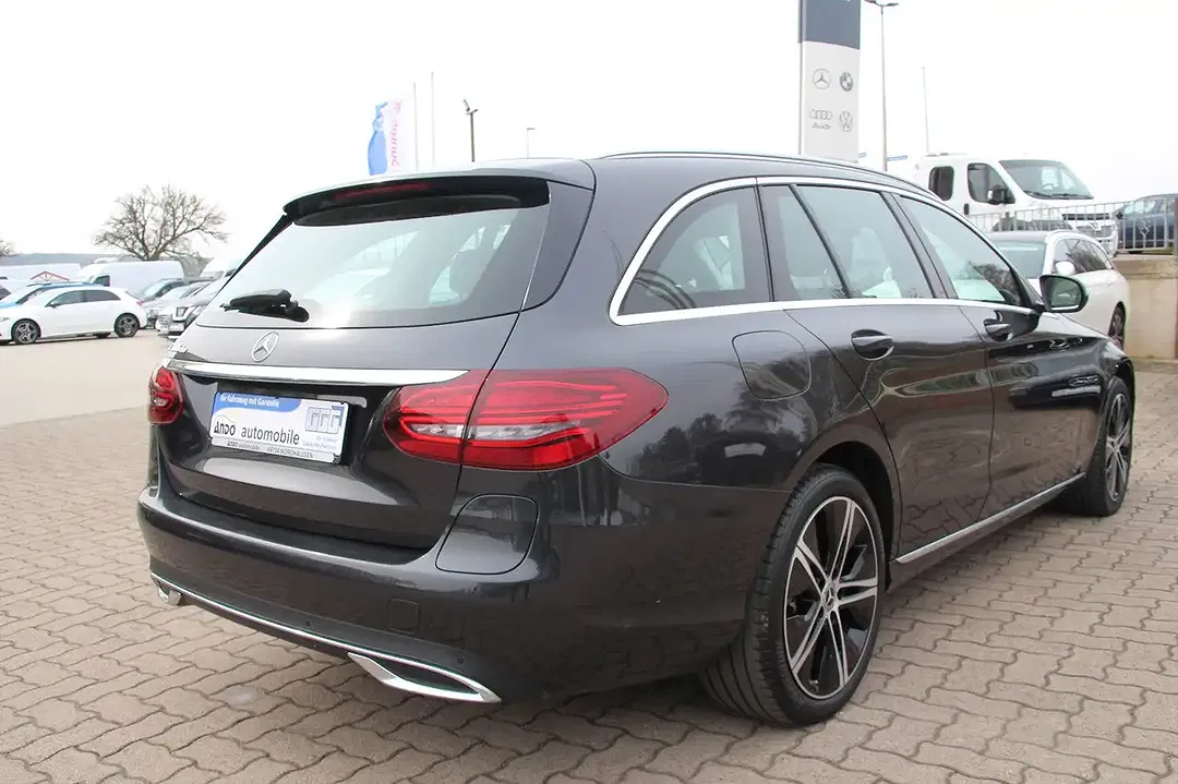 Mercedes-Benz C 300 - Thumbnail 6