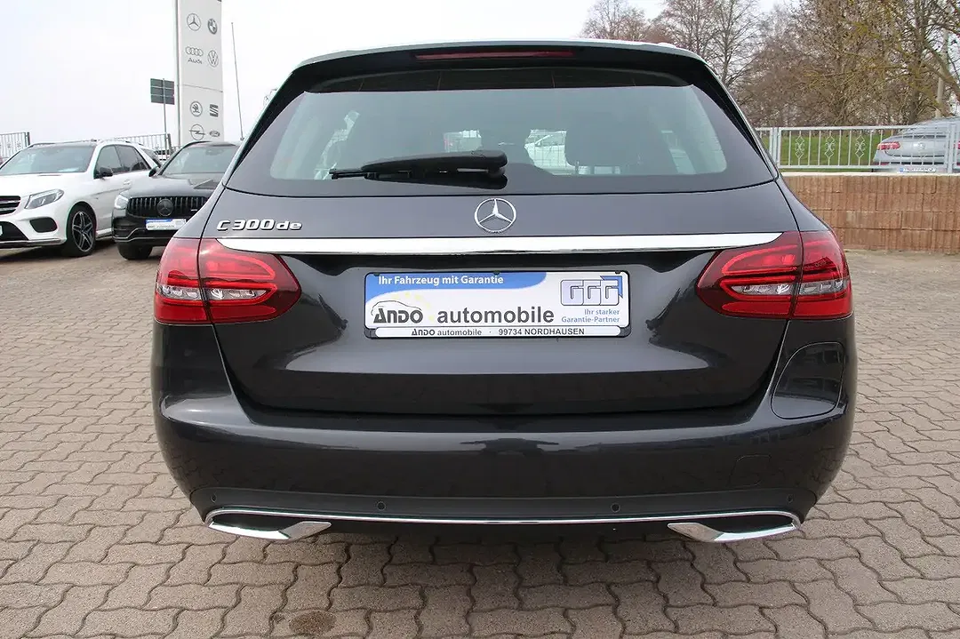 Mercedes-Benz C 300 - Thumbnail 8