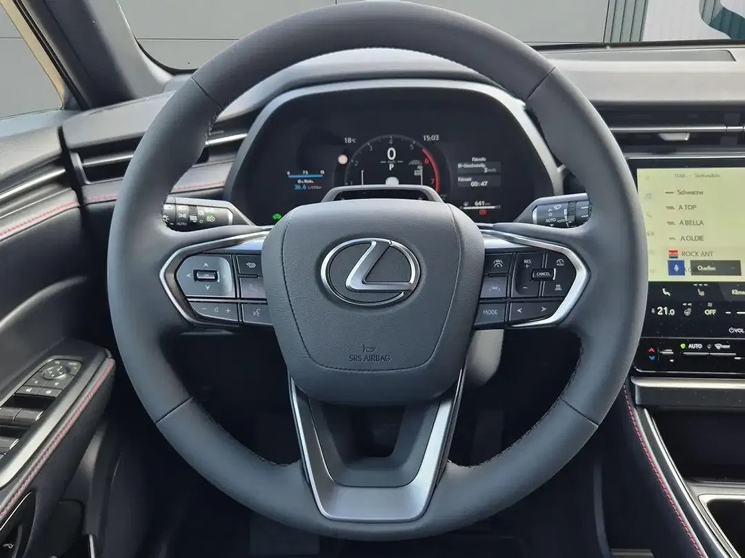 Lexus LBX - Thumbnail 12