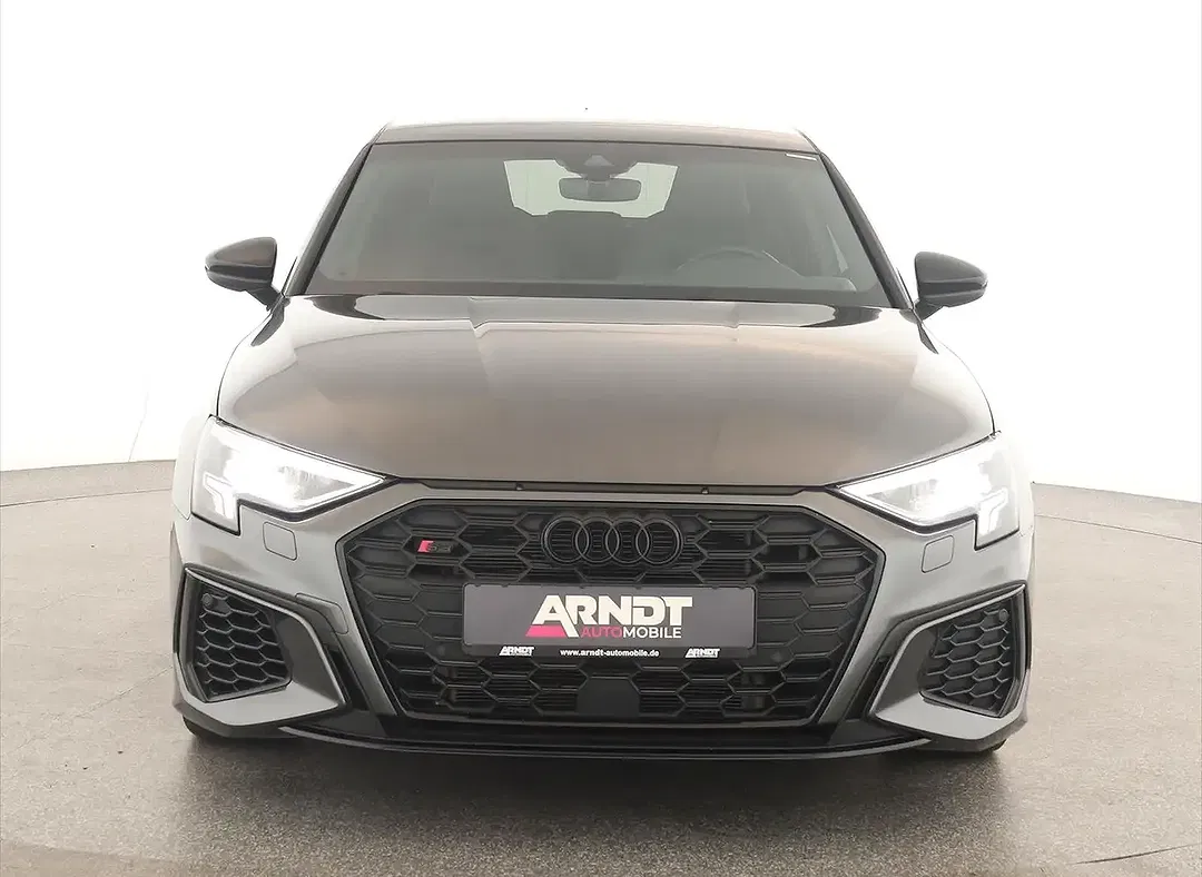 Audi S3 - Thumbnail 3