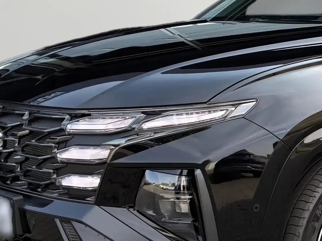 Hyundai TUCSON - Thumbnail 5