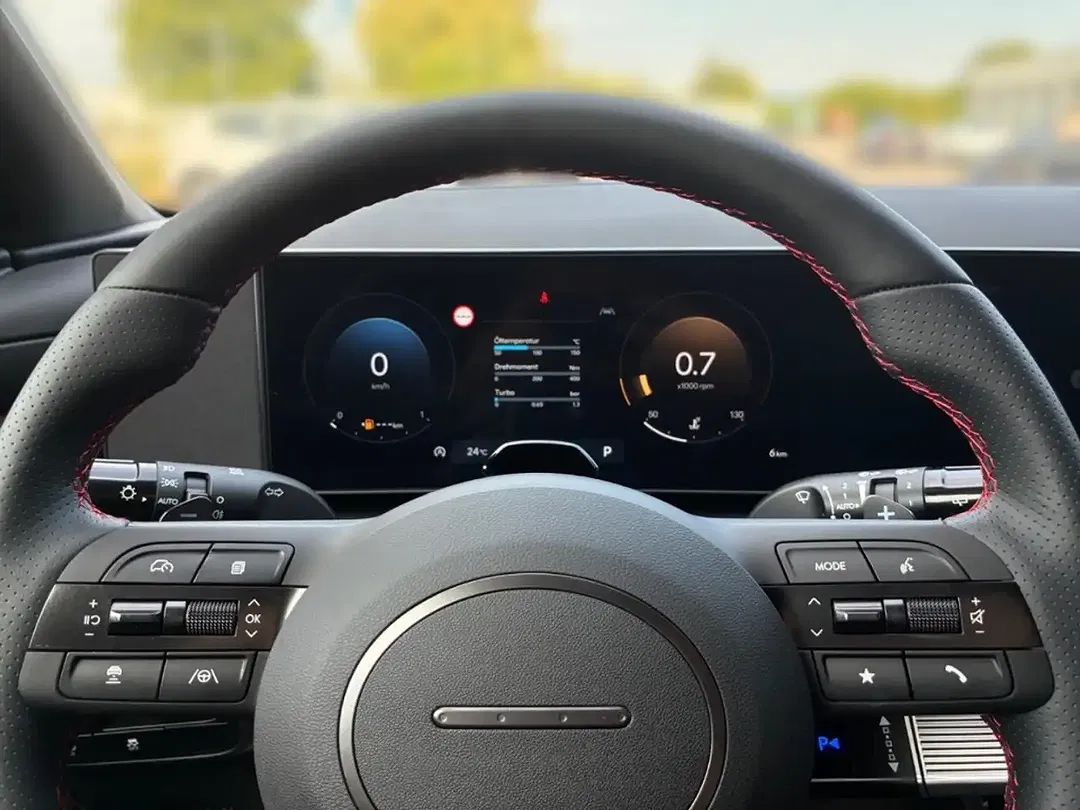 Hyundai TUCSON - Thumbnail 8