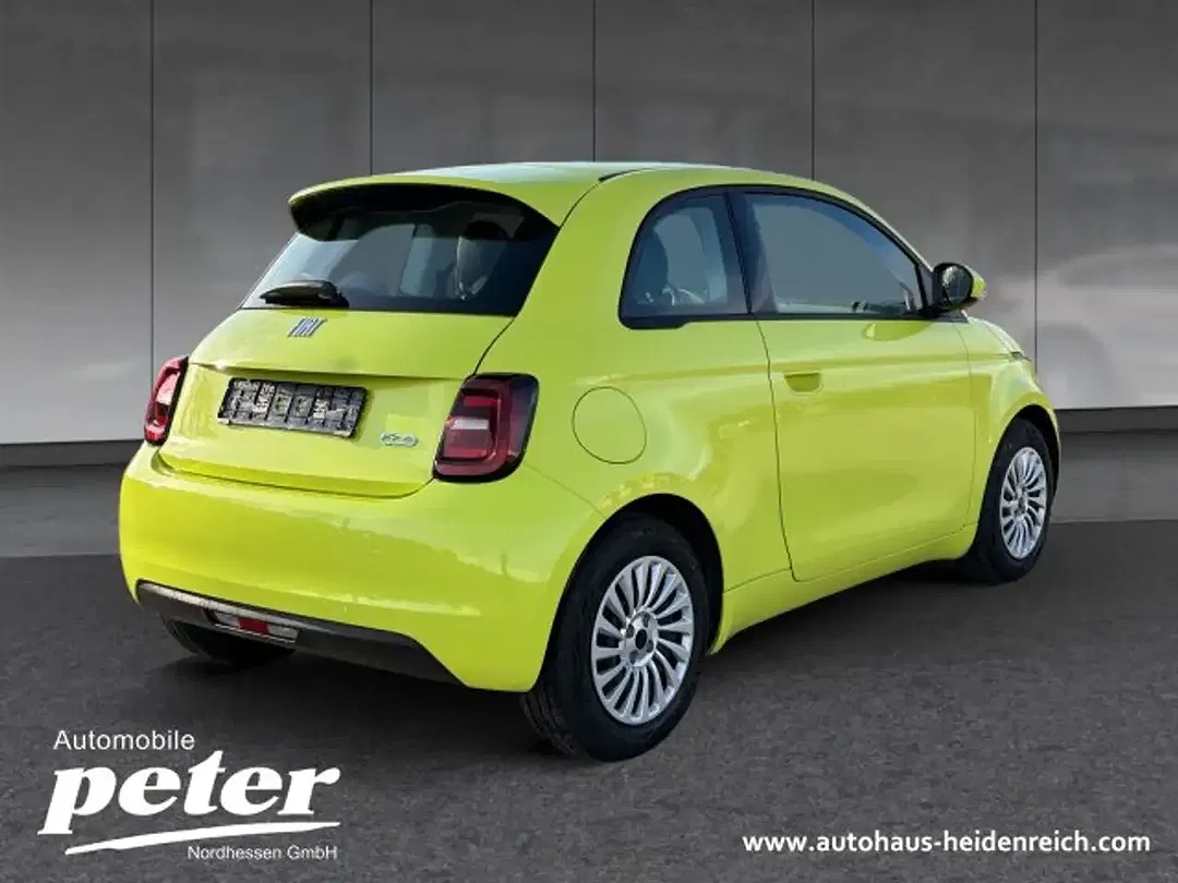 Fiat 500e - Thumbnail 3