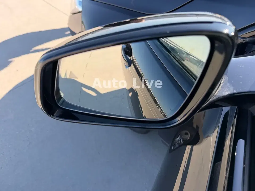 BMW 216 - Thumbnail 11
