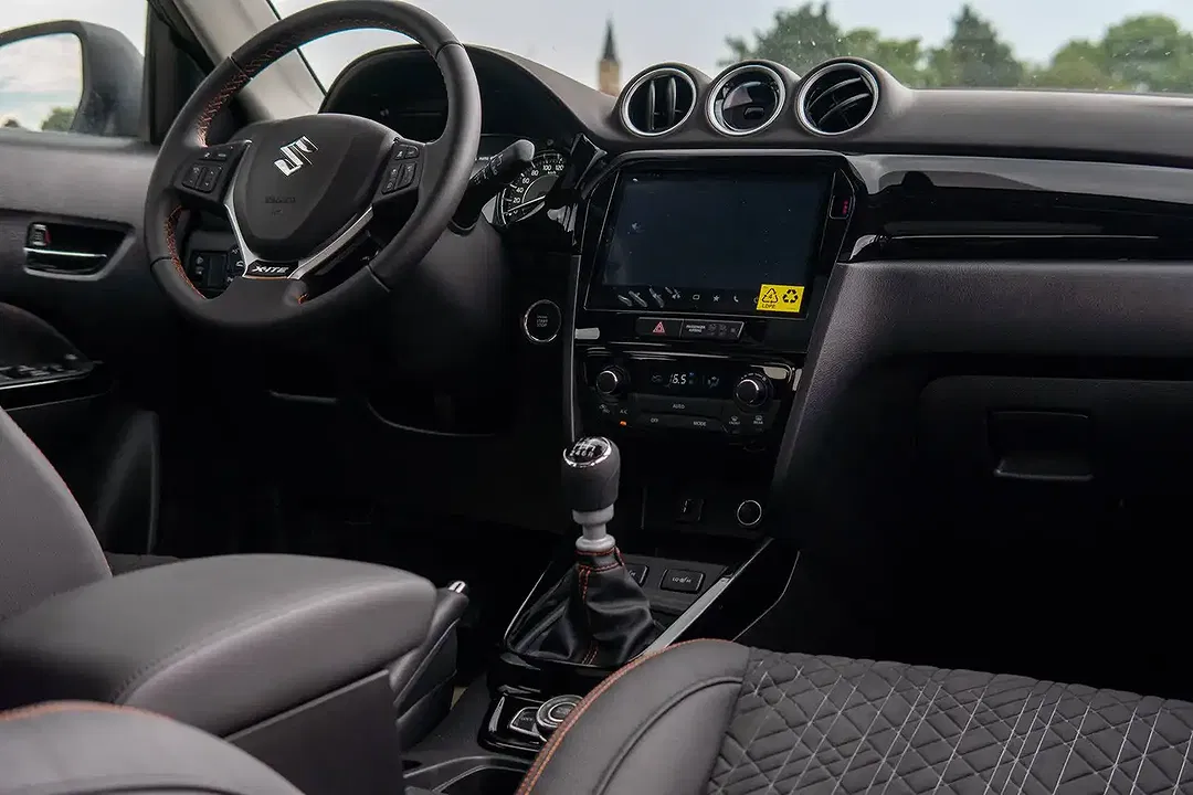 Suzuki Vitara - Thumbnail 10