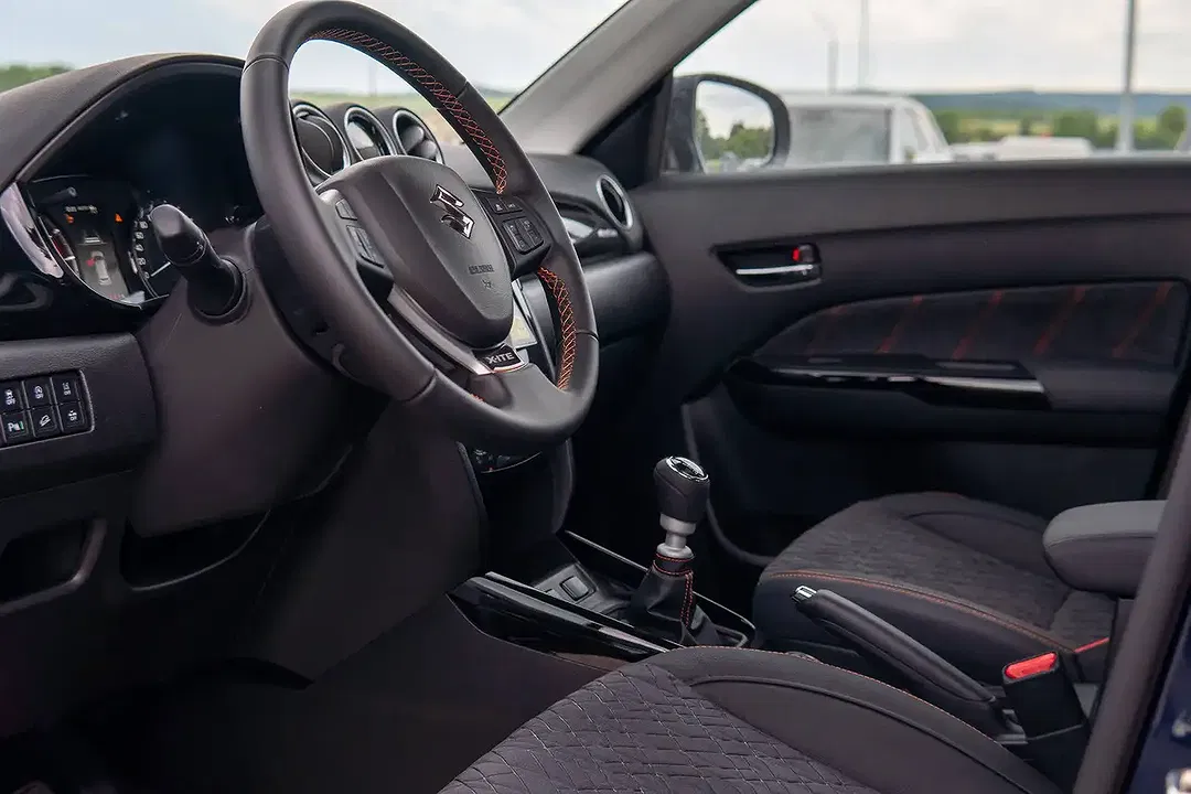 Suzuki Vitara - Thumbnail 11