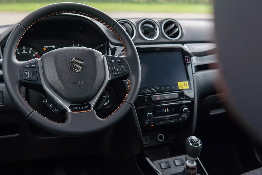 Suzuki Vitara - Thumbnail 9