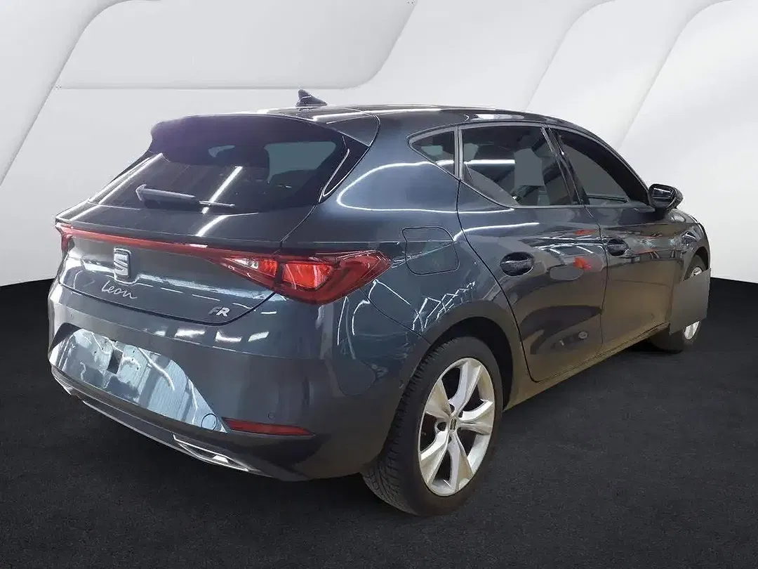 SEAT Leon 1.5 eTSI DSG FR - foto 2