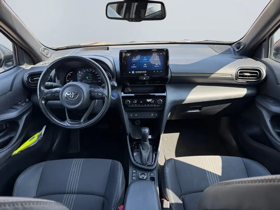 Toyota Yaris Cross - Thumbnail 9