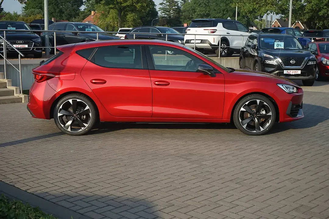 CUPRA Leon - Thumbnail 4