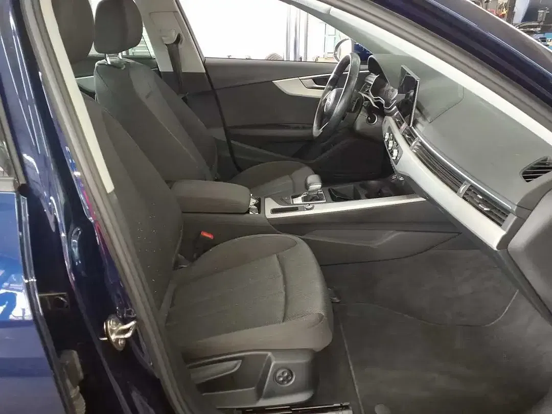 Audi A4 - Thumbnail 6