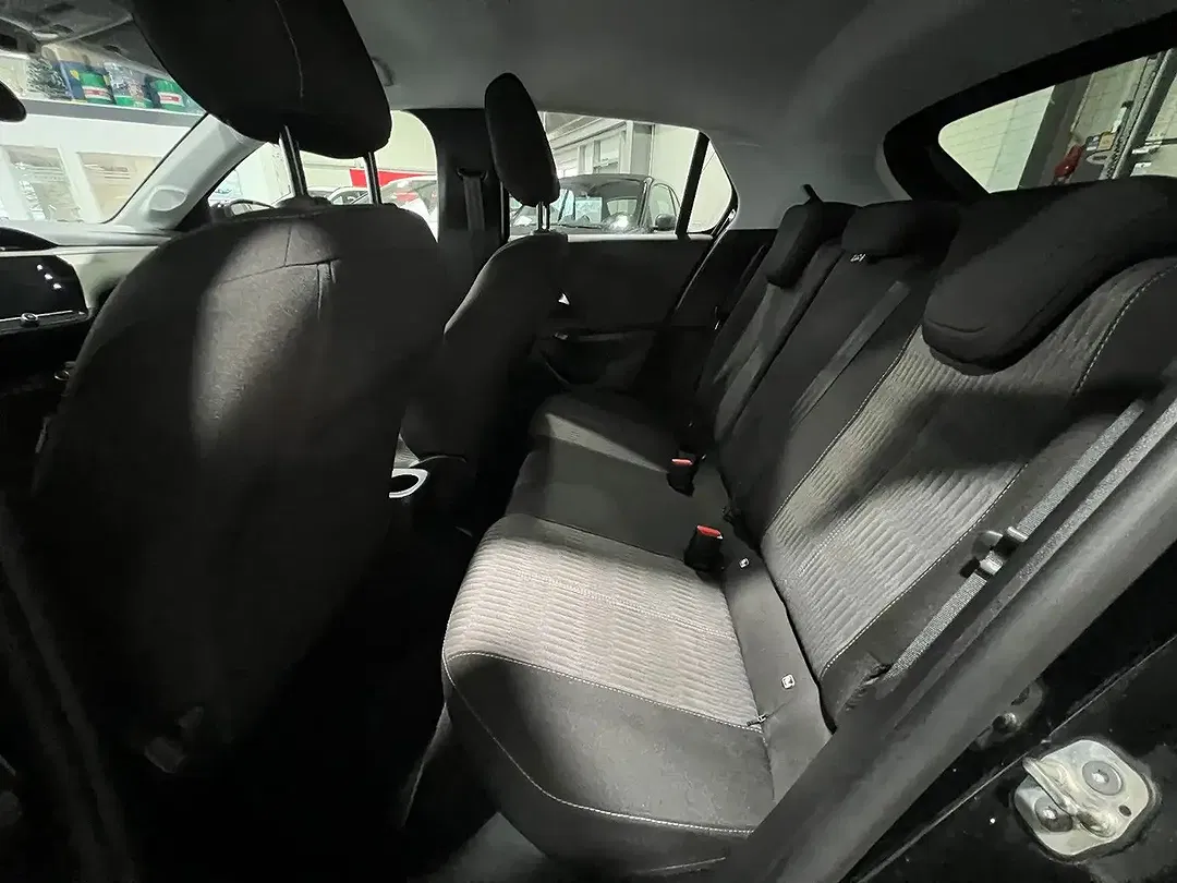 Opel Corsa 1.2 - foto 8