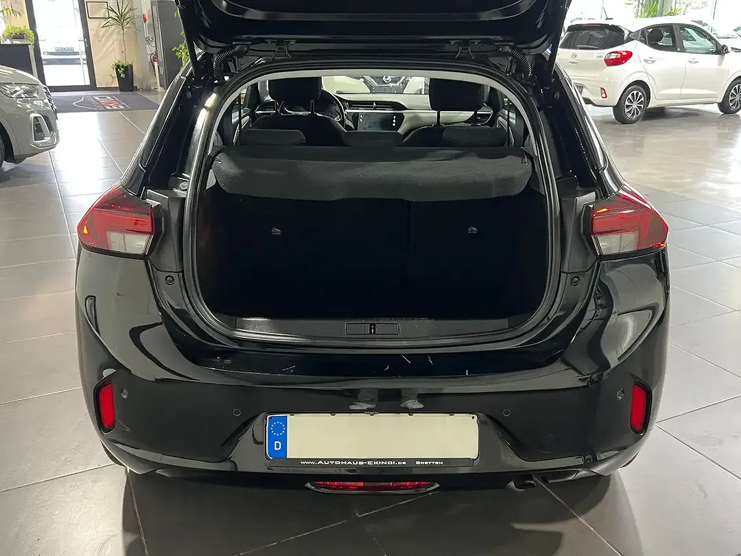 Opel Corsa - Thumbnail 3