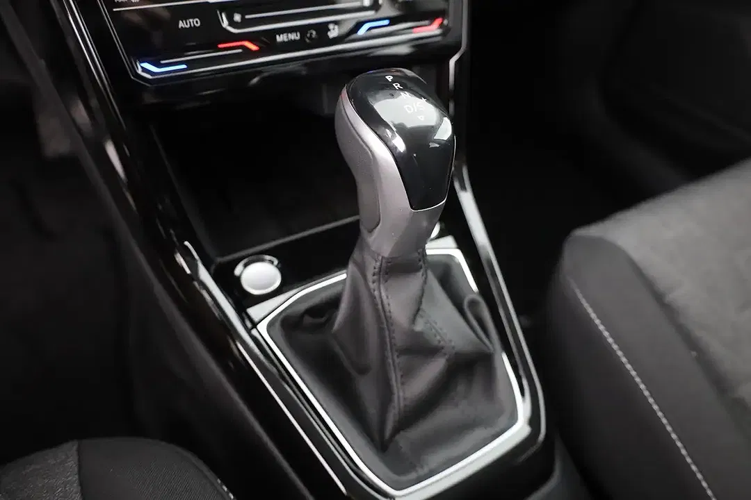 Volkswagen T-Cross - Thumbnail 12