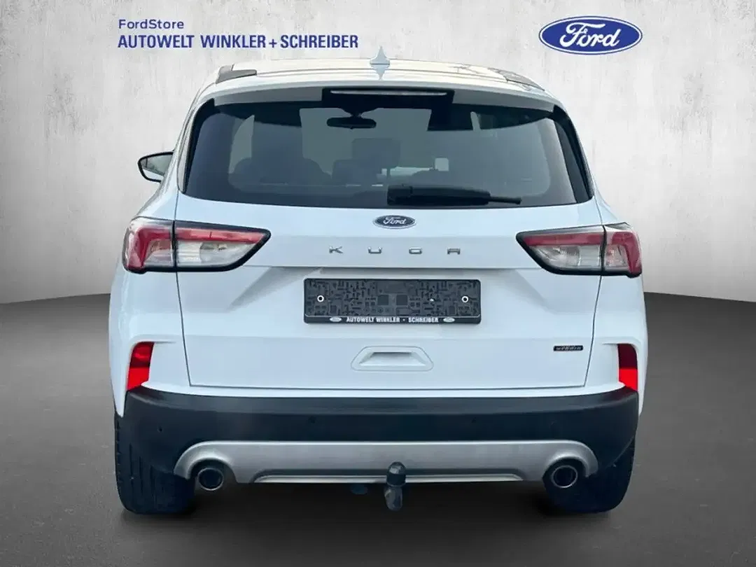 Ford Kuga - Thumbnail 3