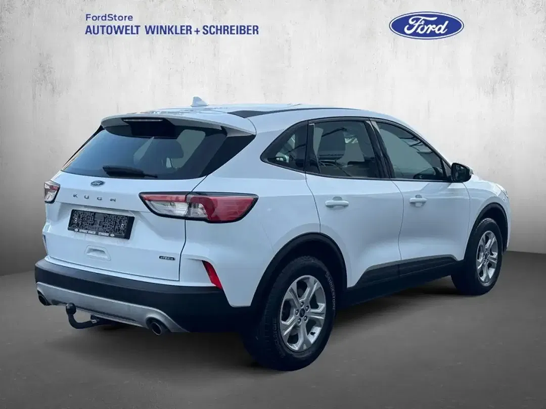 Ford Kuga - Thumbnail 4