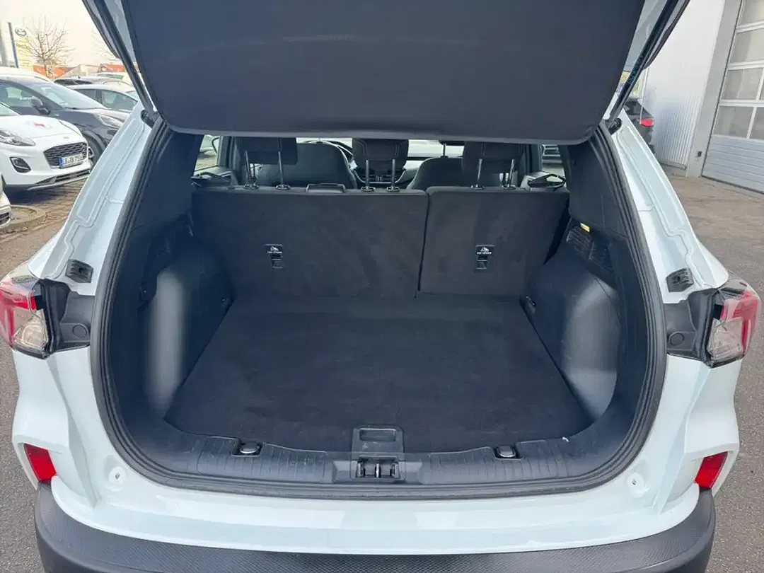 Ford Kuga - Thumbnail 9