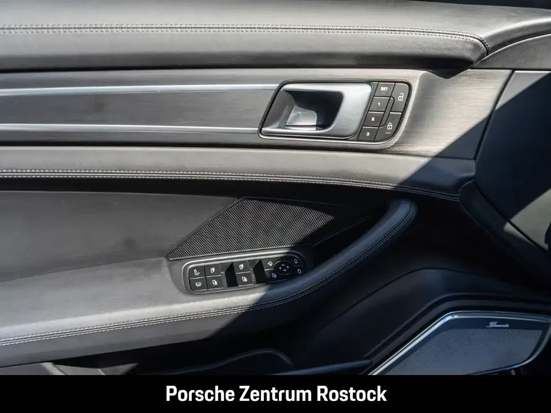 Porsche Panamera - Thumbnail 15