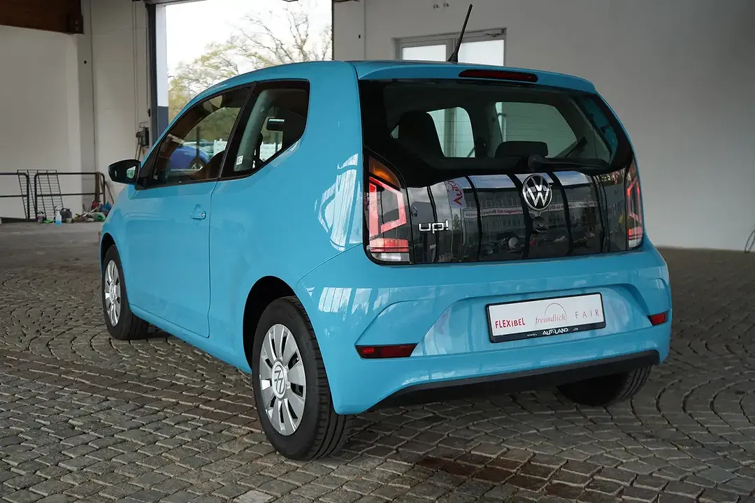 Volkswagen up! - Thumbnail 4