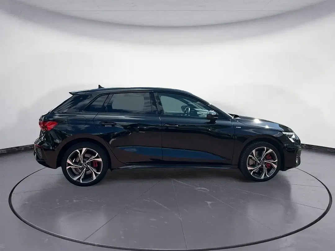 Audi A3 - Thumbnail 5
