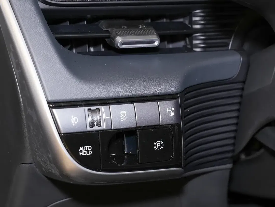 Hyundai IONIQ 5 - Thumbnail 14