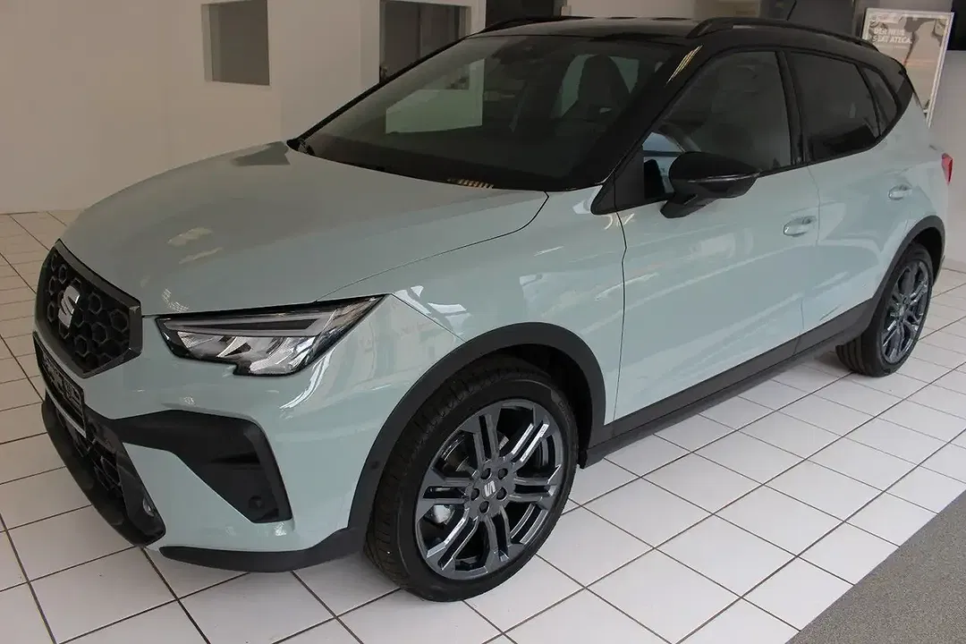 SEAT Arona - Thumbnail 8
